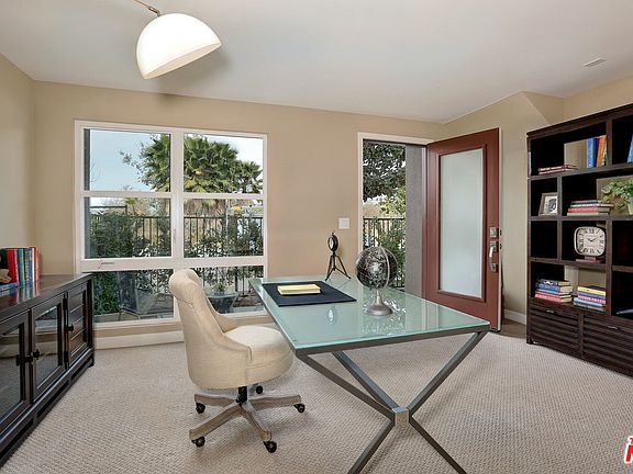 3rd image of 2700 Chaucer St Unit 3