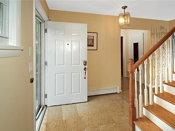 3rd image of 15 West St