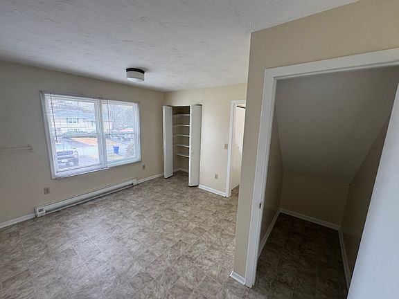 5th image of 520A Rainbow St #A