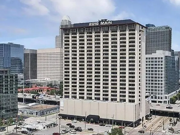 2016 Main St APT 1620, Houston, TX 77002