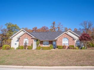 138 Ridgeview Dr, Saint Robert, MO 65584