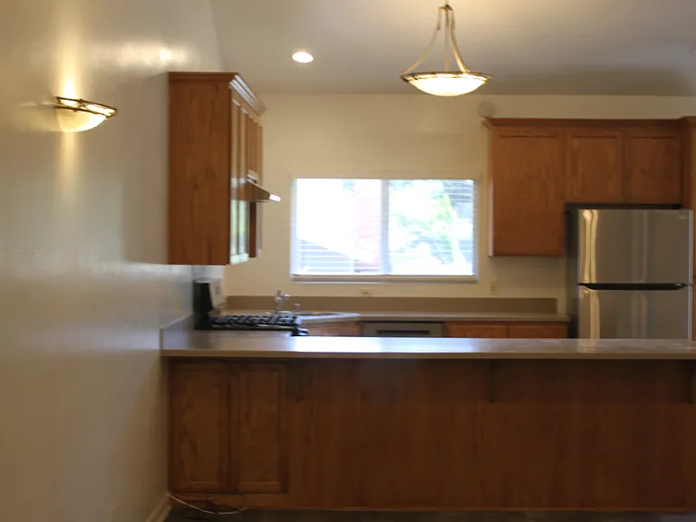 533 Central Ave #B — Photo 10