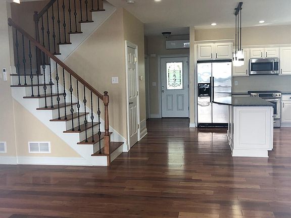 4th image of 22 Palmer Hts #2