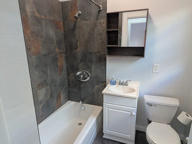 3509 E Broadway #9 — Photo 10