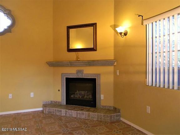 4th image of 3419 E Bellevue St