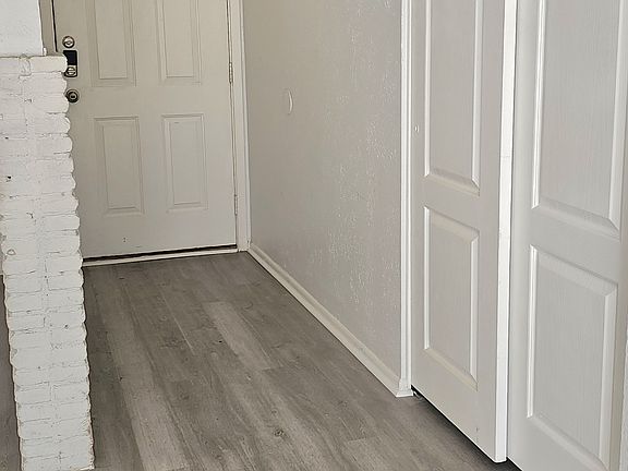 2nd image of 5829 Cain Dr