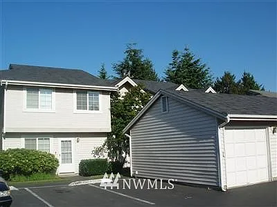 26230 114 Avenue SE photo 1