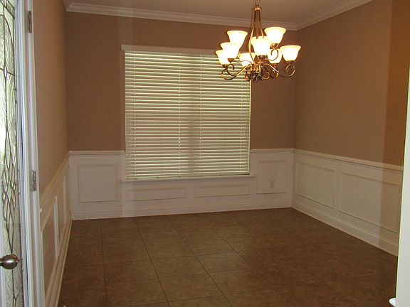 Dining Room - Unfurnished