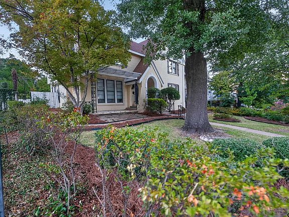 5th image of 145 Rowland Pl