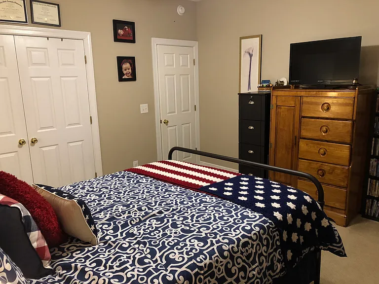 215 Live Oaks Cir — Photo 24
