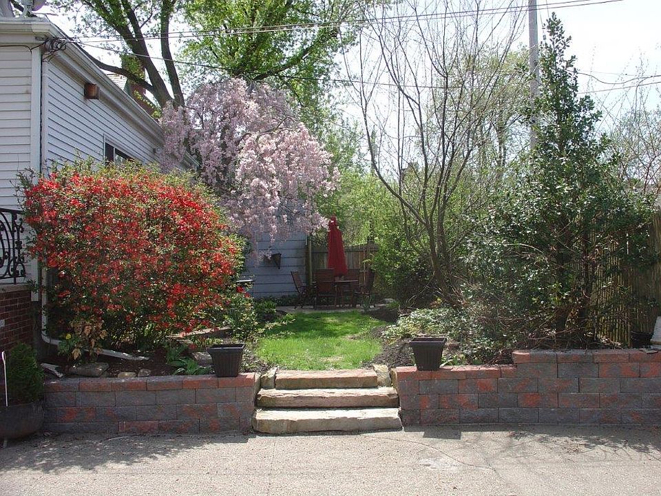 1st image of 40 Oakland Pl