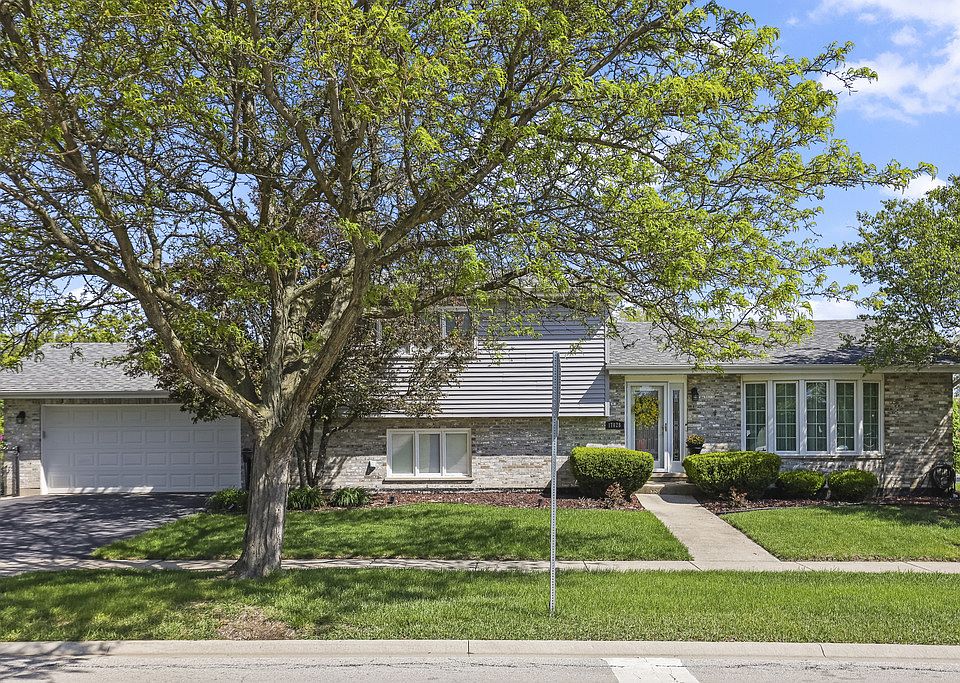 1st image of 17028 Redwood Ct