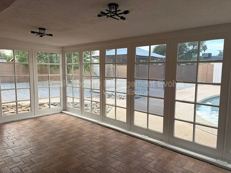 2246 W Mulberry Dr — Photo 23