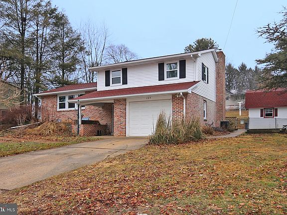 5th image of 129 Juniper St