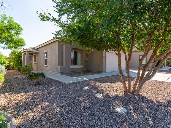 3rd image of 16245 W Custer Ln
