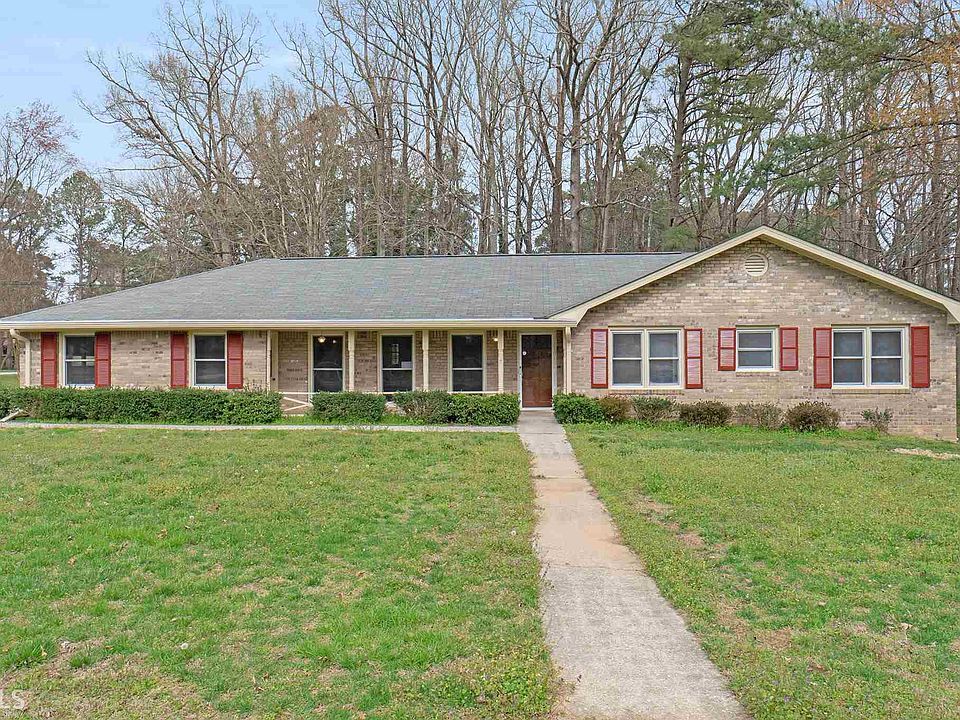 1st image of 2704 Hickory Trl