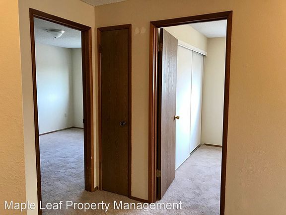 4th image of 17120 15th Ave NE #9029134
