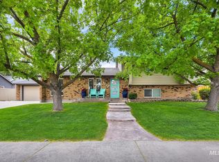 9159 W Maple Hill Dr, Boise, ID 83709
