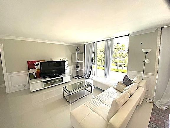5th image of 10210 Collins Ave