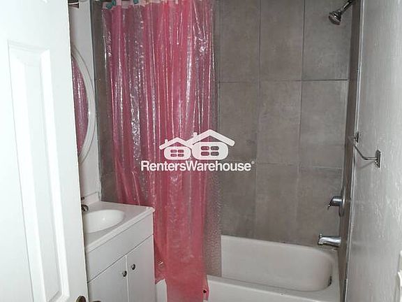 2nd image of 729 E Mission Ln APT 1