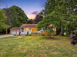 7241 Miller Rd, Swartz Creek, MI 48473
