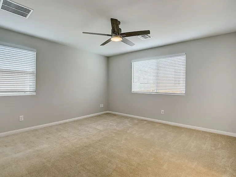 10643 Enridge Ave — Photo 28