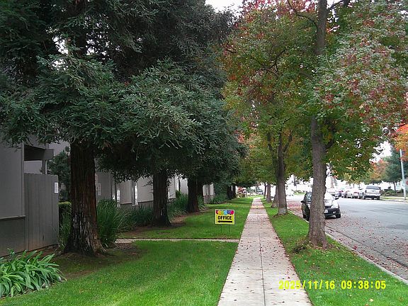 4th image of 1697 E Roberts Ave APT 202