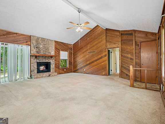 5th image of 2656 Royal Oak Ct