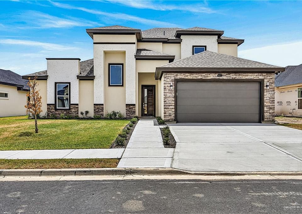 1st image of 2911 Dhalia Dr
