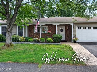 85 Woodshill Drive N, Lakewood, NJ 08701