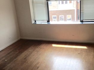 556 W 37th St #3A, Chicago, IL 60609