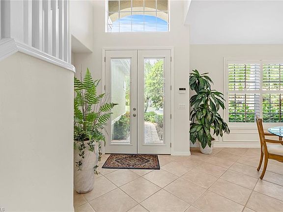 4th image of 8821 Ventura Way