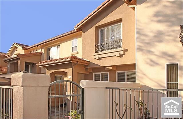 1st image of 24 Crestline #103