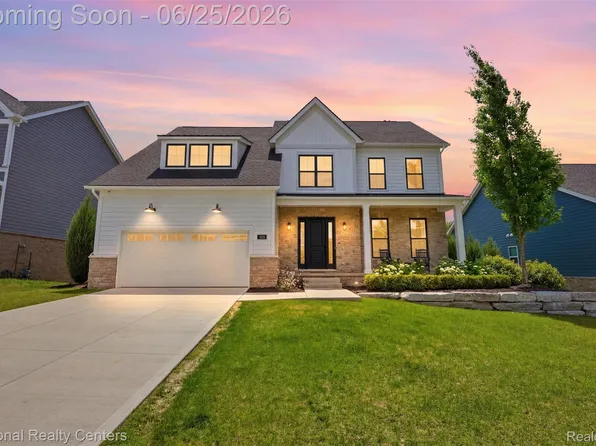 509 Concord Pines Dr, Ann Arbor, MI 48105
