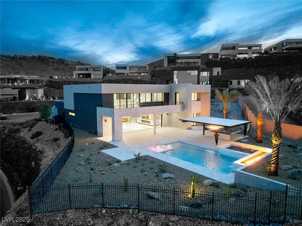 620 Dragon Mountain Ct, Henderson, NV 89012