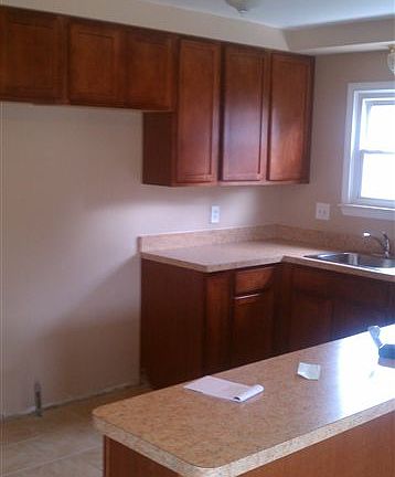1630 Lincoln Kitchen