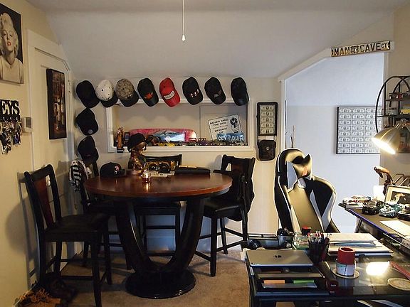 2nd image of 52 Brentwood St #2