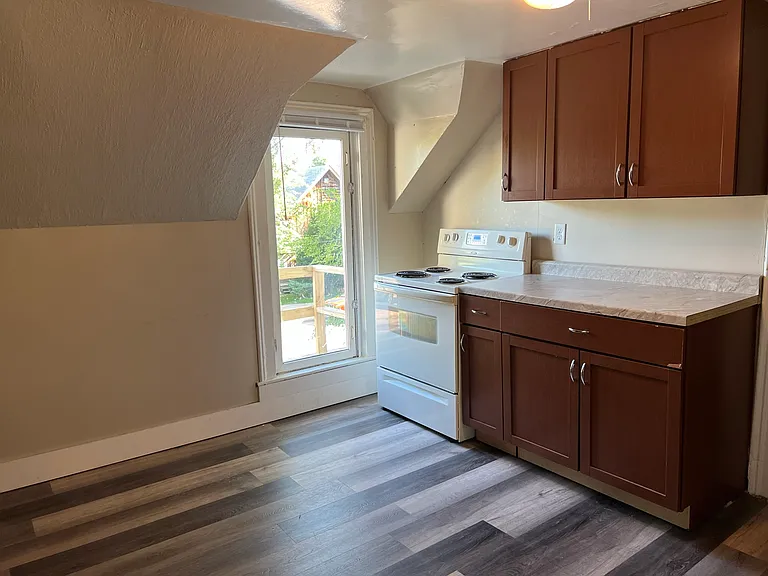743 Eddy St #1/2 — Photo 16