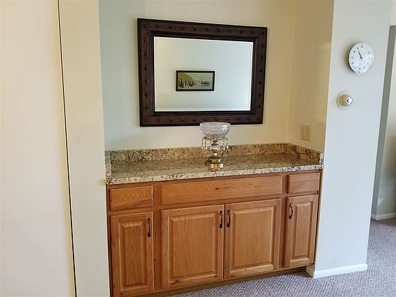 5th image of 2929 Sunnyside Dr Unit 329B