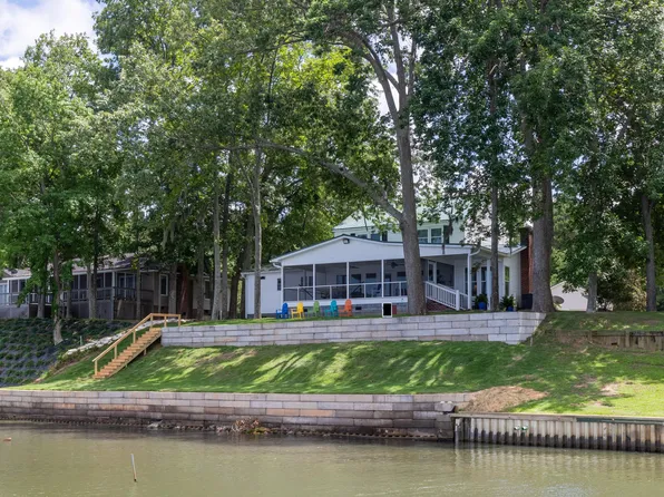 139 River Run Dr, Vance, SC 29163