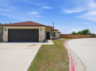 7201 Lake Tranquility Dr, Corpus Christi, TX 78414