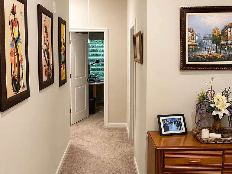 6245 Thorncrest Dr — Photo 10