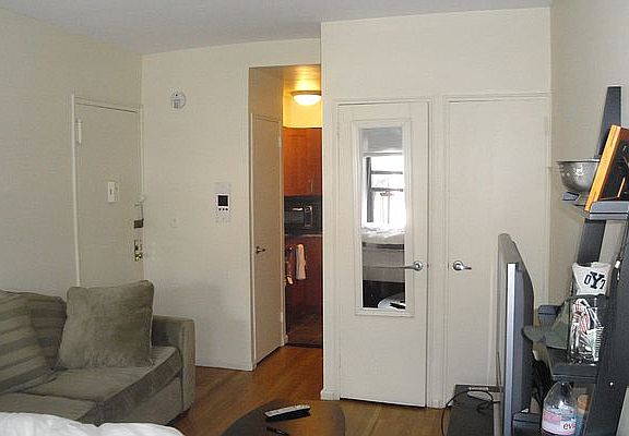4th image of 47 Morton St #6A