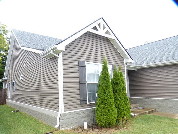 2nd image of 127 Bill Perkins Ln