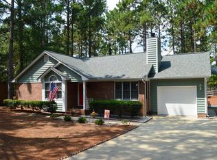 115 Old Hunt Rd, Pinehurst, NC 28374