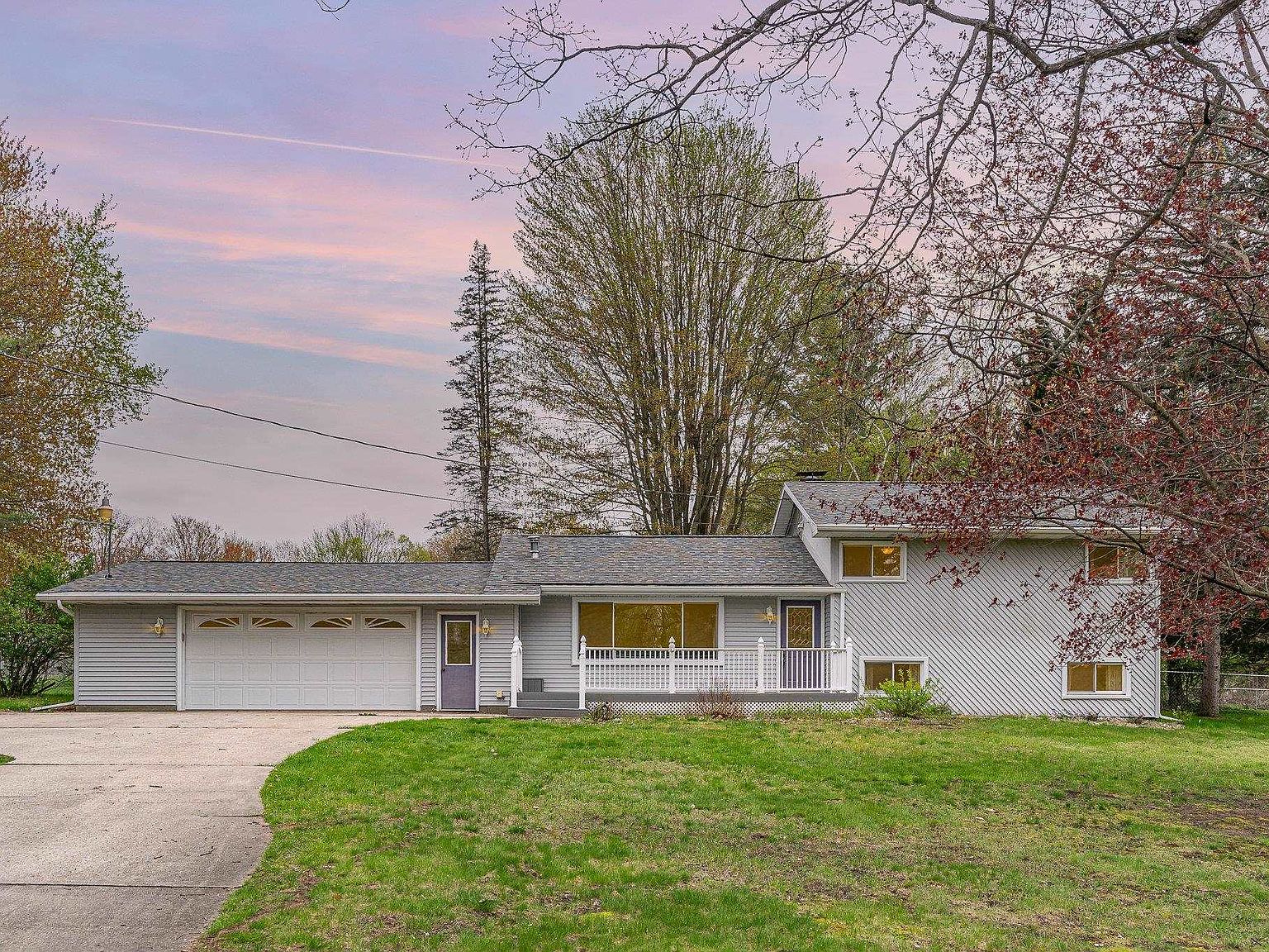 1060 E Stewart Rd, Midland, MI 48640 Zillow