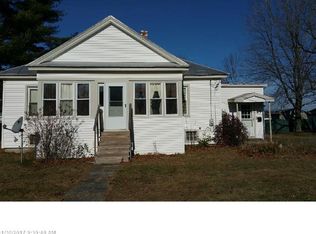 63 Hanover St, Skowhegan, ME 04976
