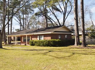 113 Marshall Ave, Fitzgerald, GA 31750