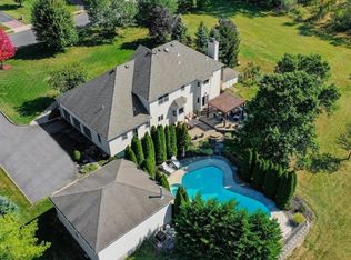 195 Fairfield Ln, Hillsborough, NJ 08844