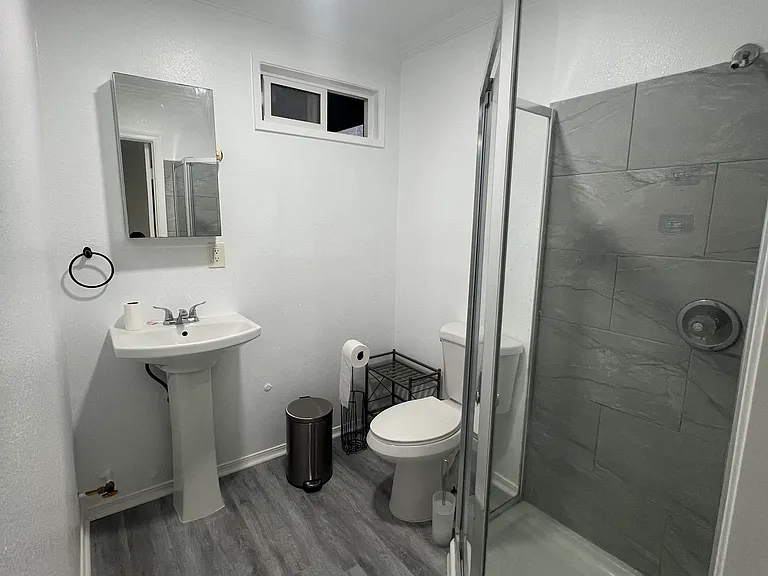 9135 Algeroma St — Photo 2